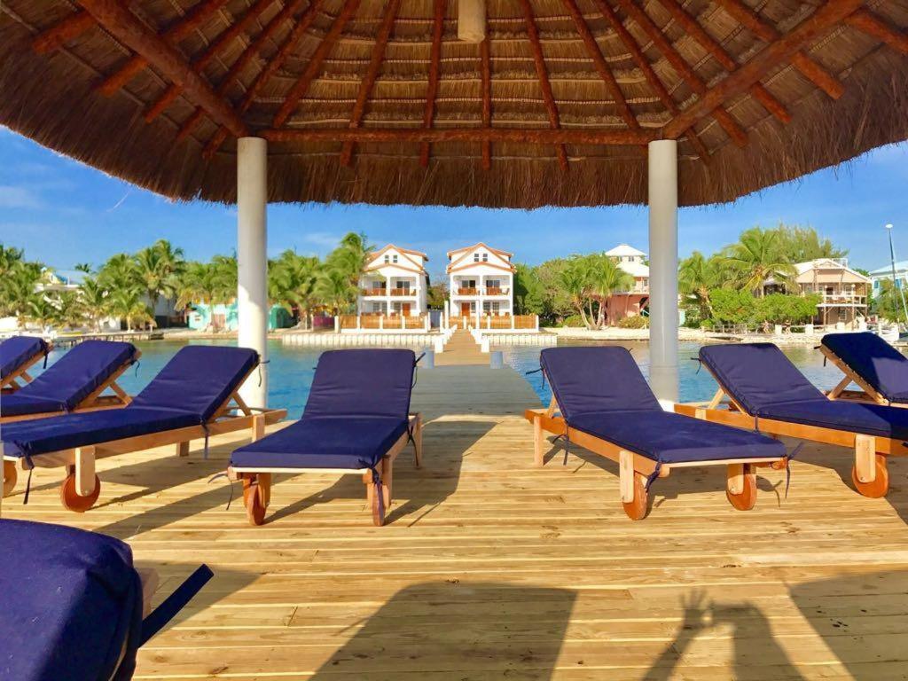 Villa Velento Partial Ocean View Penthouse #7 à Caye Caulker Extérieur photo