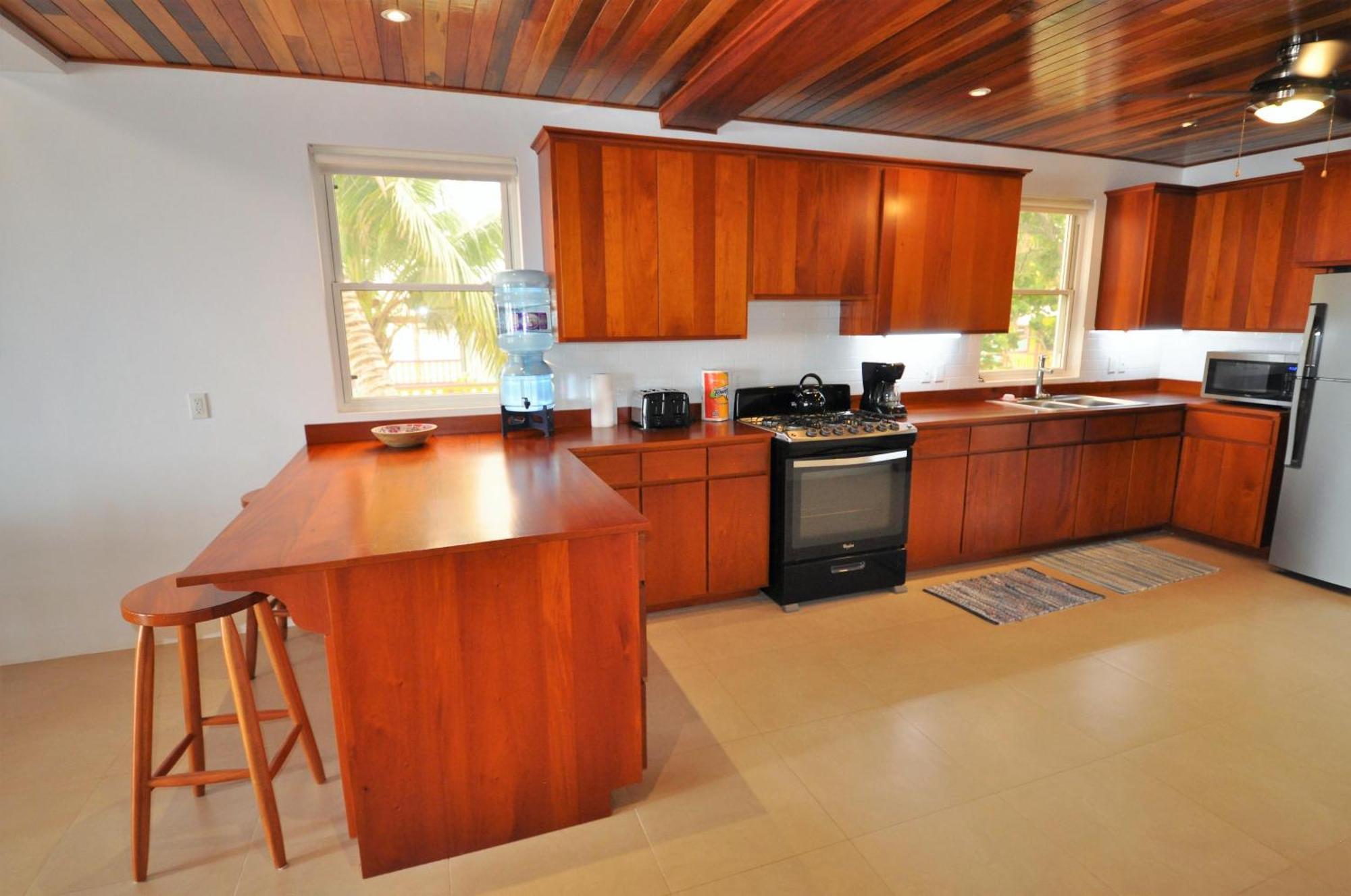 Villa Velento Partial Ocean View Penthouse #7 à Caye Caulker Extérieur photo