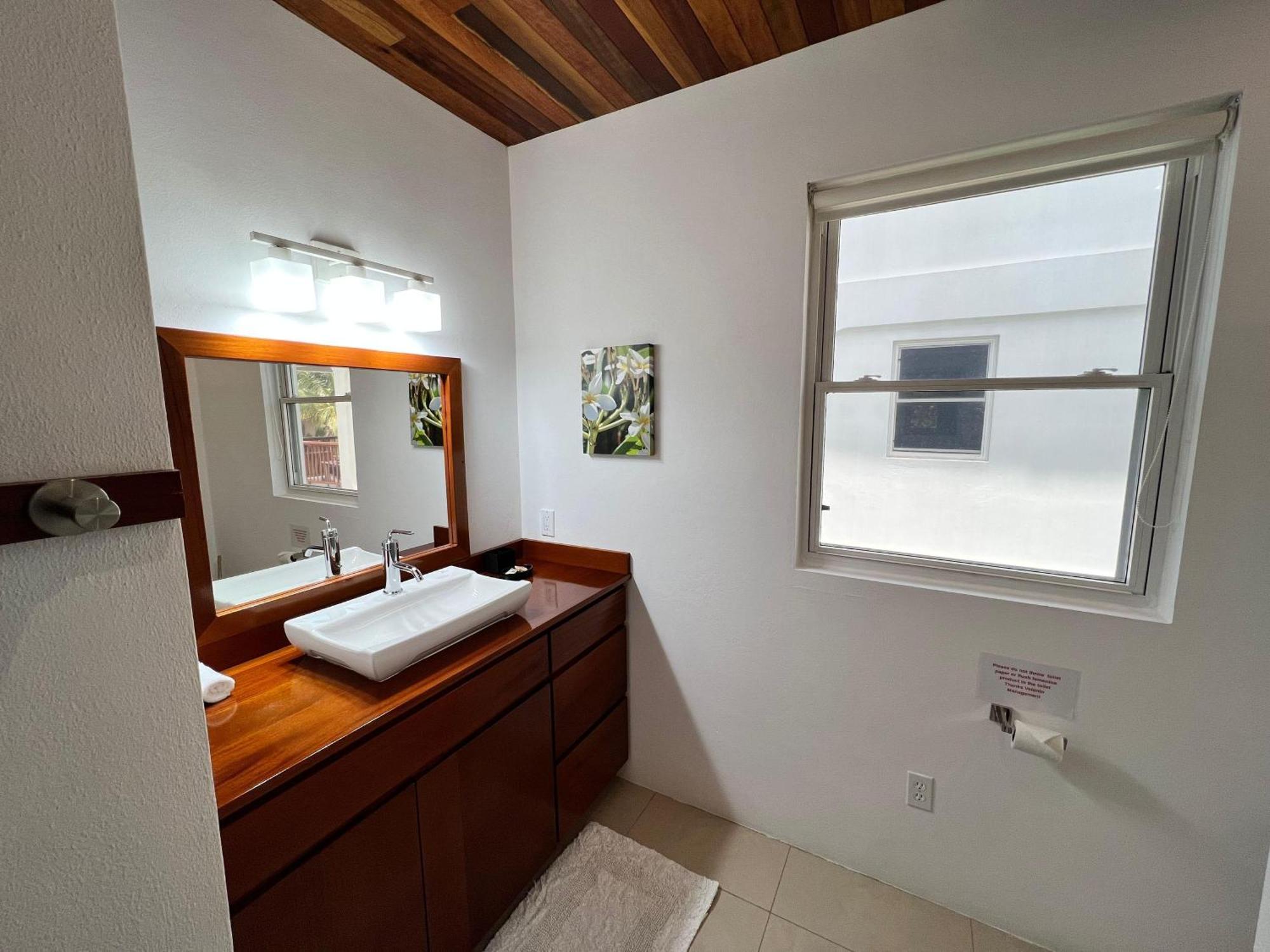 Villa Velento Partial Ocean View Penthouse #7 à Caye Caulker Extérieur photo
